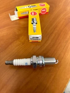 NGK Spark Plug # DPR6EB-9 (Qty 2) - Bild 1 von 1