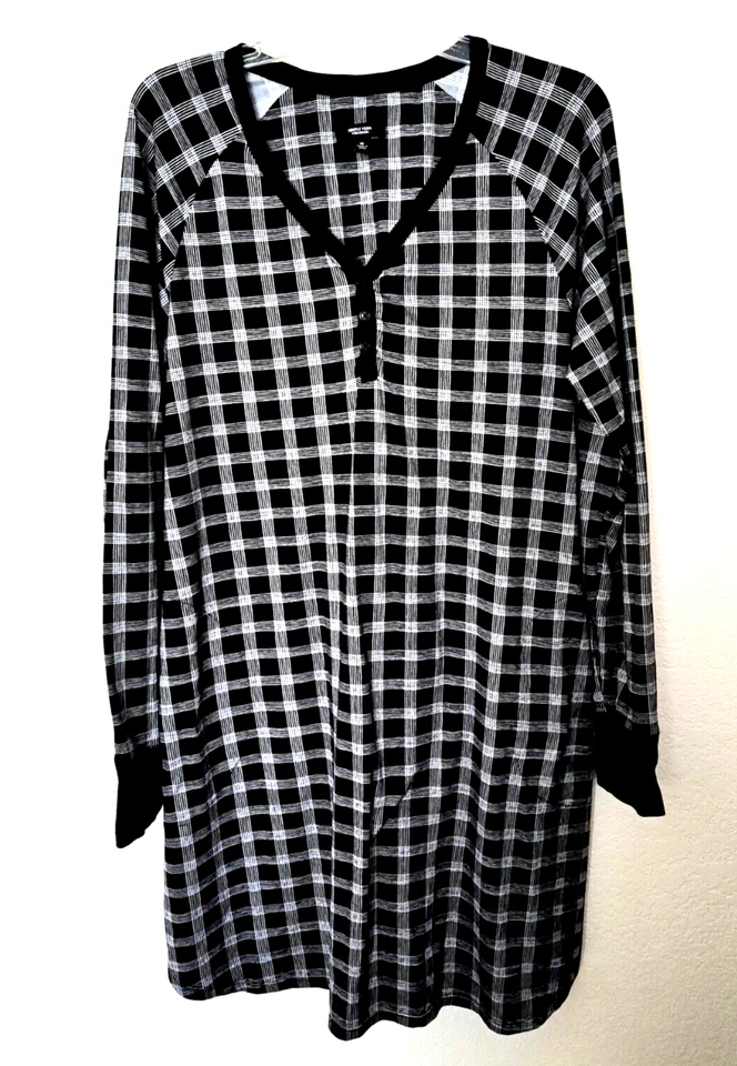 CAMISÓN MUJER TALLA MEDIANA MANGA LARGA ESTAMPADO NEGRO PUNTO VERA WANG Foto 1 de 4