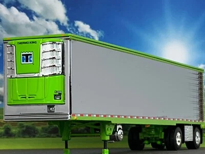 1/64 DCP CHROME/LIME GREEN 53' UTILITY 3000R THERMO KING REEFER TRAILER - Image 1 of 4