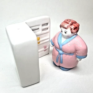 Red-Head Woman in Pink & Blue Robe & Open Fridge Vintage Salt Pepper Shaker Set - Picture 1 of 6