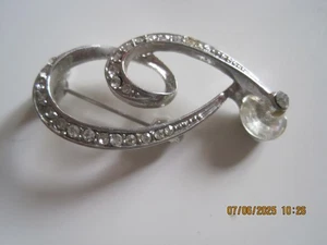 Modeschmuck - Schöne silberfarbene Brosche - Bild 1 von 1