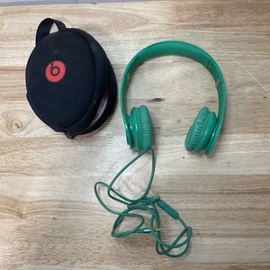 Beats Solo HD Wired Headphones Green W/ Case & Cord - Picture 1 of 12