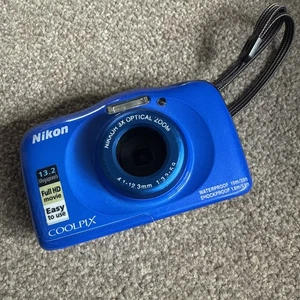 Nikon Coolpix W100 13.2MP Compact Digital Camera Blue Waterproof   - Picture 1 of 15