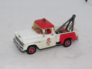 Matchbox YYM37799 1:43 Chevrolet 3100 Tow Truck Texaco/Olympics Yesteryear - Picture 1 of 5