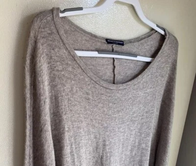 Suéter Brandy Melville Mujer Talla Única Mangas Dolman Cuello Barco Beige Minimalista Foto 1 de 4