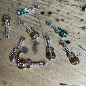 Enamel Guitar And Skull Charms ~ Pack Of 8 ~ Clearance - Picture 1 of 3