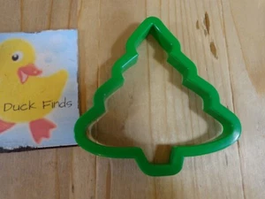 Christmas Tree Cookie Cutter 4" Green Plastic - Picture 1 of 3