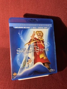 THE SWORD IN THE STONE Blu-Ray + DVD 50th Anniversary Edition Disney CLEAN - Foto 1 di 6