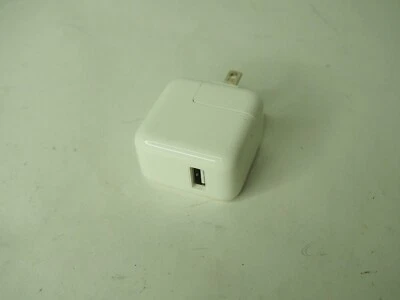 Apple 10W USB Power Adapter a1357 - Image 1 of 4