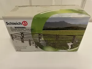 Set paddock club cavalli Schleich figura recinzione Farm Life 42106 raro nuovo con scatola salto - Foto 1 di 2