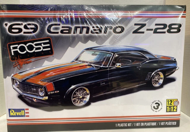 Revell 85-2811 15.63 inch Car - Black