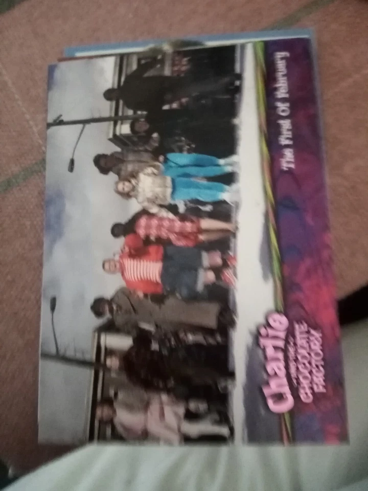 El26 Charlie and the Chocolate factory trade single card Artbox 2005 no 45 - Image 1 of 1