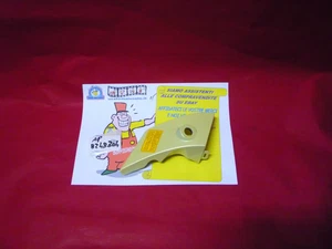 AP 8248304 COPRIPOMPA DESTRO per APRILIA AREA 51 GIALLO CYBER '98 '00 originale - Foto 1 di 1