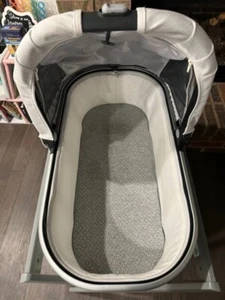 uppababy bassinet with stand - Picture 1 of 4
