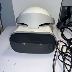 Auriculares VR independientes Lenovo Mirage Solo con Daydream - Imagen 1 de 10