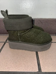 UGG CLASSIC MINI PLATFORM Wool Green NIGHT SHEEPSKIN WOMEN'S BOOTS SIZE US 5 - Picture 1 of 8