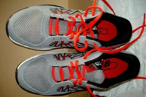 Scarpe da tennis da uomo grigie New Balance taglia 8 M nuove - Foto 1 di 4