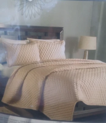 CROSCILL  **HARPER LUX **DIAMOND QUILTED QUEEN BEDSPREAD IVORY   NOS - Image 1 of 4