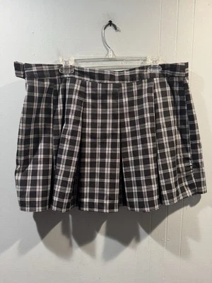 Womens Divided H&M Skirt Black & White Striped Size 18 Mini - Image 1 of 4