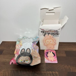 AUTÉNTICO POP MART LOS MONSTRUOS Grande en Energía Vinilo Peluche Colgante LEALTAD - Imagen 1 de 5