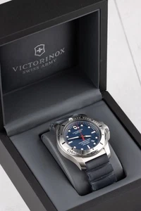 Orologio Victorinox I.N.O.X Professional Diver Quadrante Blu Quarzo - 241734 - Foto 1 di 10