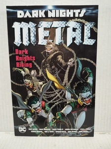 DARK NIGHTS METAL - DARK KNIGHTS RISING TPB GRAPHIC NOVEL DC - Picture 1 of 2