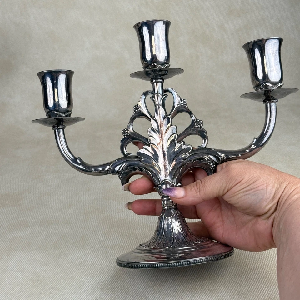 Candelabro de 3 velas enchapado en plata Marquise 1847 Rogers Bros 009156 IS estampado Foto 1 de 4