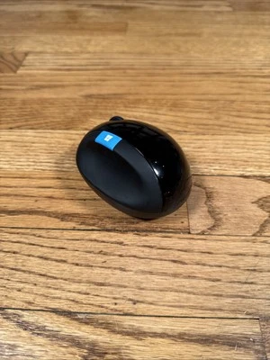 Microsoft 1560 Sculpt Ergonomic Mouse Includes Cover - NO USB DONGLE - Image 1 of 4