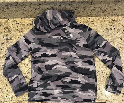 Sudadera con capucha negra camuflada Abercrombie para niños Foto 1 de 4