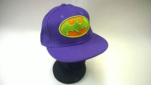 CAPPELLINO BATMAN VIOLA VERDE UNISEX UOMO DONNA RAGAZZO RAGAZZA TAGLIA UNICA - Picture 1 of 1