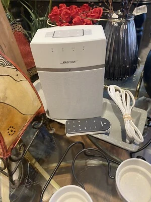 Bose SoundTouch 10 Wireless Lautsprecher, funktioniert mit Alexa - Weiß™ Neuwertig Bose Sound - Bild 1 von 4