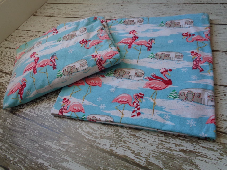 Sábanas ajustables planas NICK & NORA de franela flamenco Airstream cámper Navidad reina Foto 1 de 4