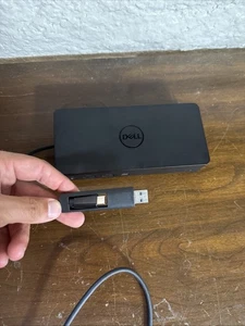 Estación de acoplamiento universal Dell D6000 4K USB-C Dock - Imagen 1 de 5