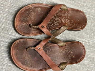 Olukai Paniolo Flip Flops Womens Size 8 Sandals Distressed Leather Slides - Image 1 of 4