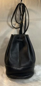 Bolso de Hombro Vintage COACH Sling 9984 Negro Bixby Pequeño Suave! Llavero añadido - Imagen 1 de 16