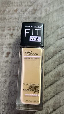 Maybelline Fit Me Matte + Poreless Liquid Foundation #225 Medium Buff - Image 1 of 3