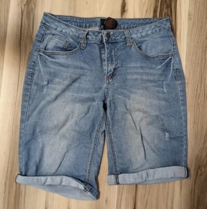 Earl Jean been womens Shorts Size 8 (30 inch waist) - Picture 1 of 2