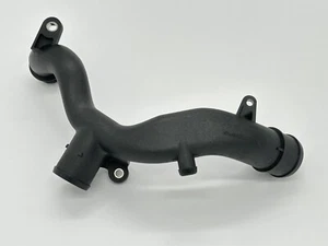 Tubo acqua di raffreddamento superiore | AJ813917 | Jaguar F-Type, F-Pace, XE, XF, XJ, XK - Foto 1 di 2