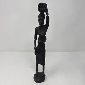 Scultura sudafricana donna in piedi intagliata a mano legno invecchiato scuro vintage - 12" - Foto 1 di 6