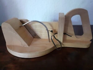 Wurst-Schneidemaschine Durandal aus Holz - Bild 1 von 6