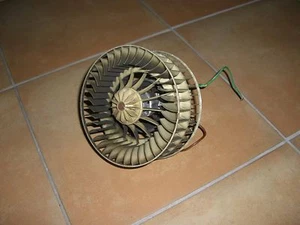 BMW E36 Lüftungsmotor Gebläsemotor Bosch 0130111183 + Widerstand 8372775 - Bild 1 von 1