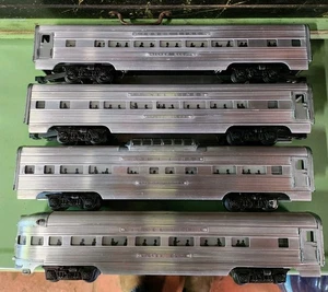 Williams Reproduction Extruded Aluminum O Gauge 4 Piece  Passenger Car Set Nice! - Picture 1 of 6