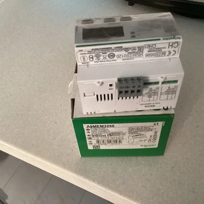 Schneider Electric A9MEM3255 Energy Meter - Image 1 of 4