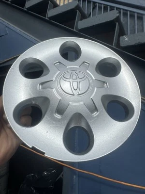 Tapas centrales de llantas de aleación Toyota Tundra Sequoia Tacoma 2000-04 Foto 1 de 4