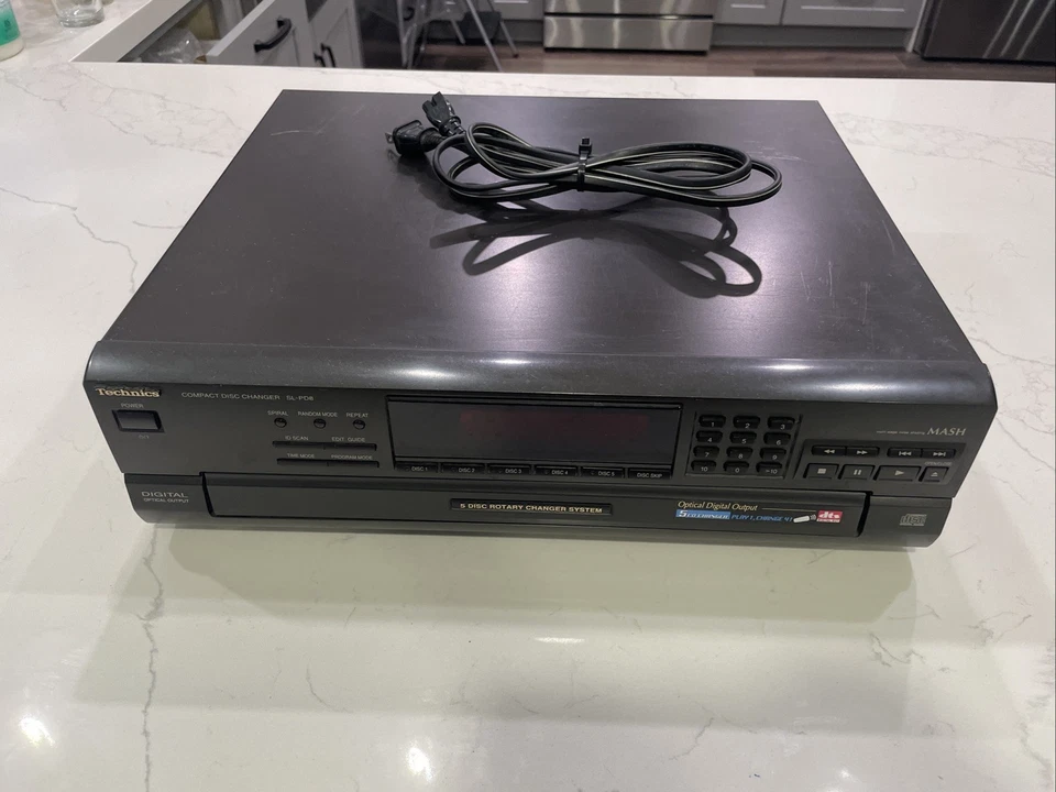 🎵 Technics SL-PD8 5 Disc CD Changer Player With Remote TESTED WORKING 🎵 - Image 1 of 4