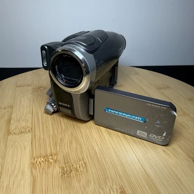 Sony Handycam DCR-DVD403/DVD Optical Digital Zoom Video Not Tested No Battery - Image 1 of 4