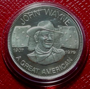 John Wayne "The Duke" A Great American Round 1 Troy oz.999 Fine Silver w/Capsule - Picture 1 of 3