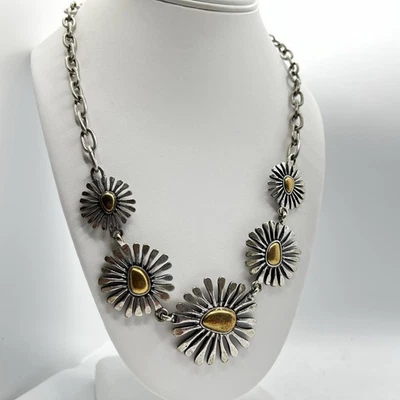 COLLAR BABERO REVERSIBLE MARCA LUCKY SUNBURST DECLARACIÓN FLORAL LATÓN PLATEADO Foto 1 de 4