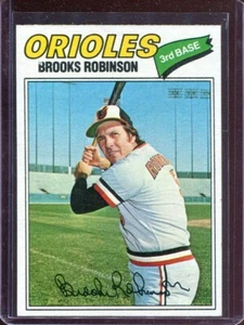 1977 Topps Baseball # 285 Brooks Robinson (NM) Near Mint - Picture 1 of 2