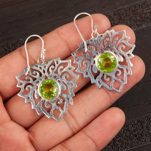 Peridot Gemstone 925 Sterling Silver Leaf Shape Designer Earrings Gift For Wife - Picture 1 of 6
